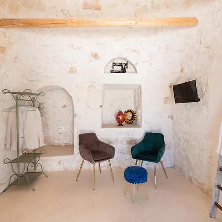 Trullo Calamo Vista Mare * 奥斯图尼